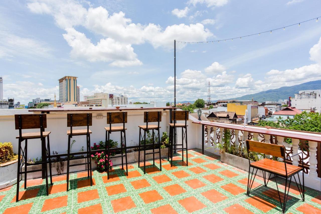 Oyo 1093 De Nawarat Chiang Mai Boutique Apartment Esterno foto
