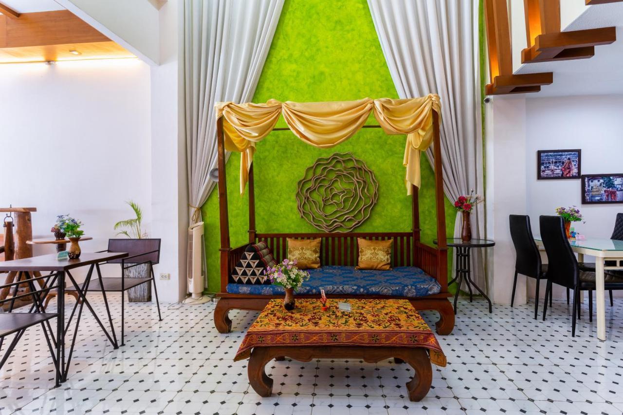 Oyo 1093 De Nawarat Chiang Mai Boutique Apartment Esterno foto